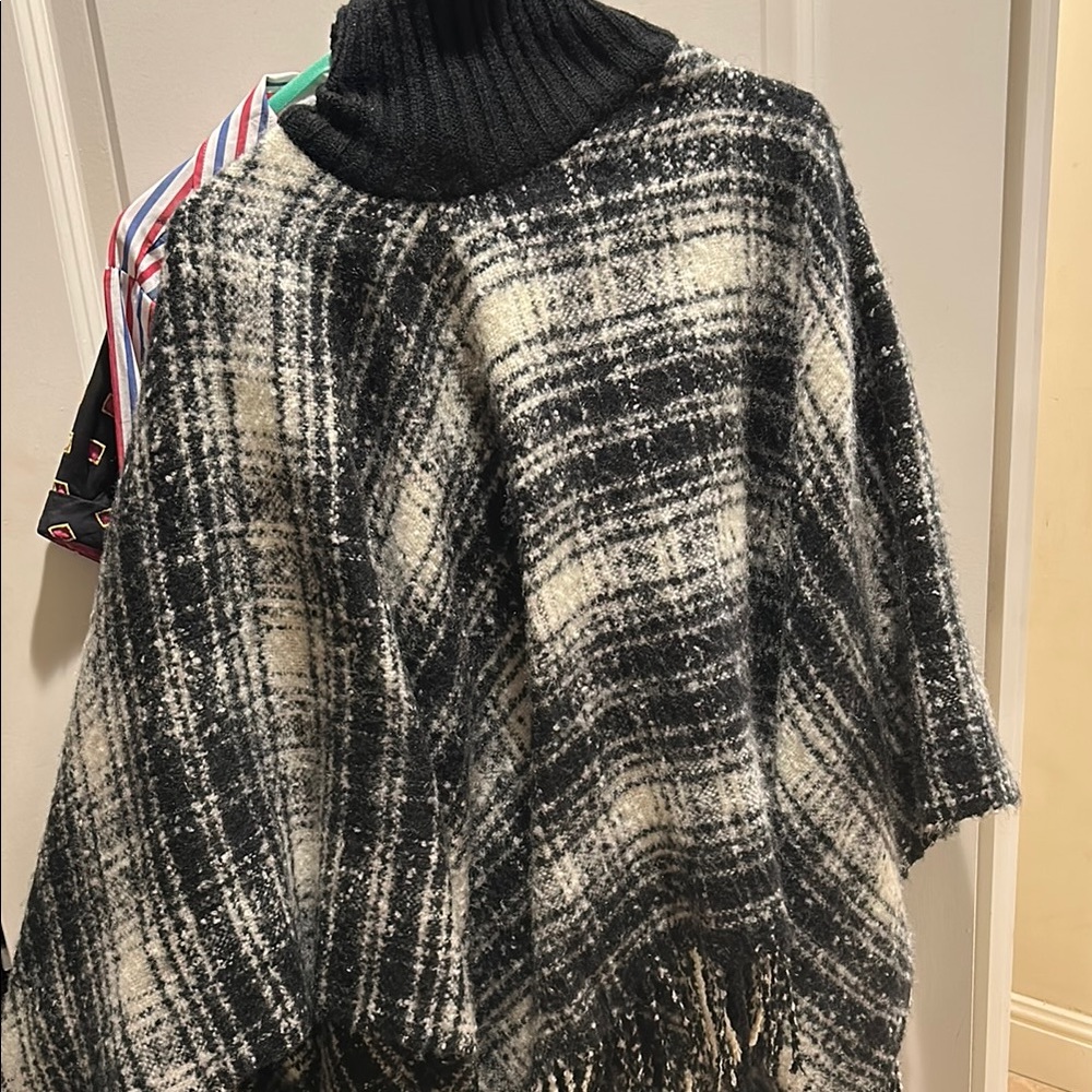 Black and White Plaid Women's Sweater